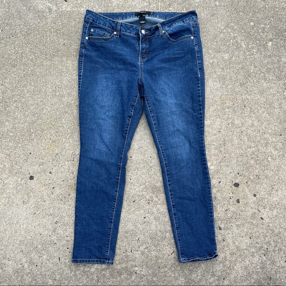 Torrid Skinny Jeans Size 16S - Picture 5 of 5
